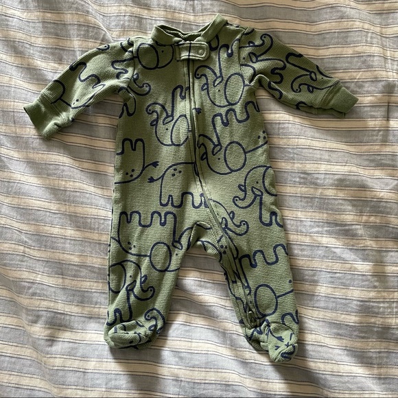 Bundle of animal onesies 0-3 M - Picture 4 of 7